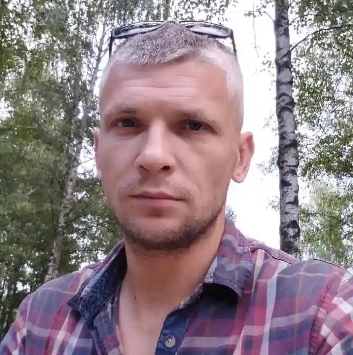 До - Исходное фото для ИИ фотосессии (Художественный портрет)